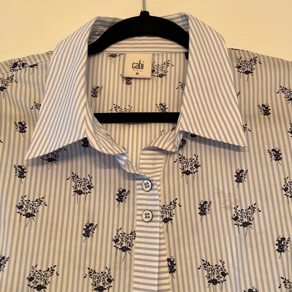 CAbi Whitney Blue Stripe Floral Ruffle Sleeve Button Down Top, size Small 5368 - Picture 2 of 4